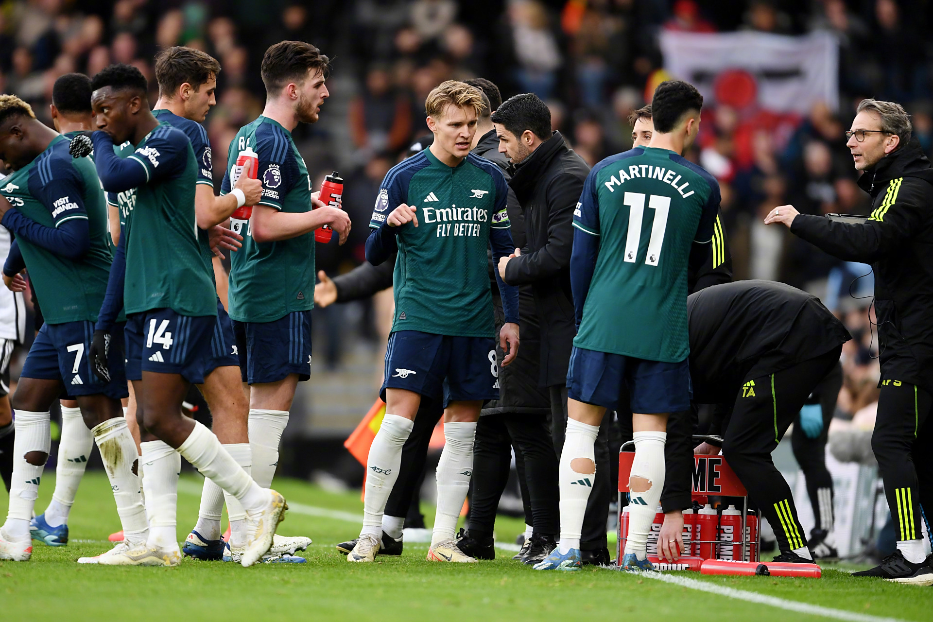 费德勒连续五场比赛得分超过挺进下一轮，阿森纳挑战极限！的简单介绍